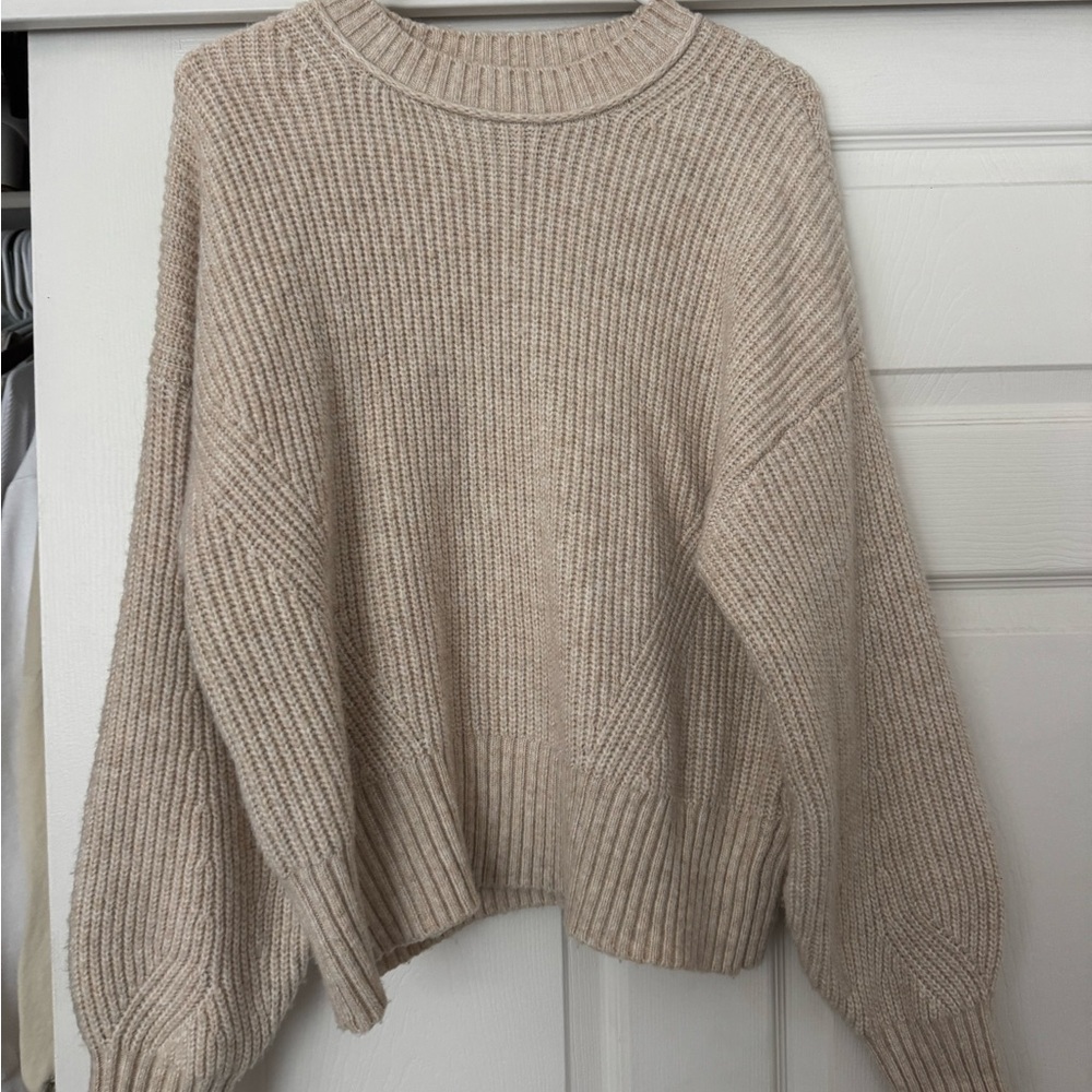 Time and Tru Beige Ribbed Crewneck Sweater